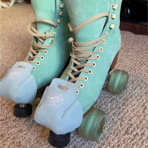 Moxy Lolly Roller Skates